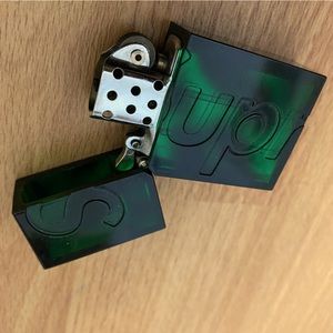 Supreme Tsubota Pearl Hard Edge Lighter (FW21)